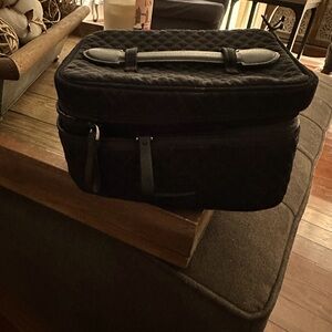 Very Bradley Black quilted Jewelry Organizer